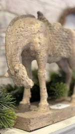 Arya Bowing Horse Ornament