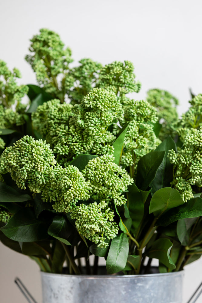 Green Artificial Skimmia Stem